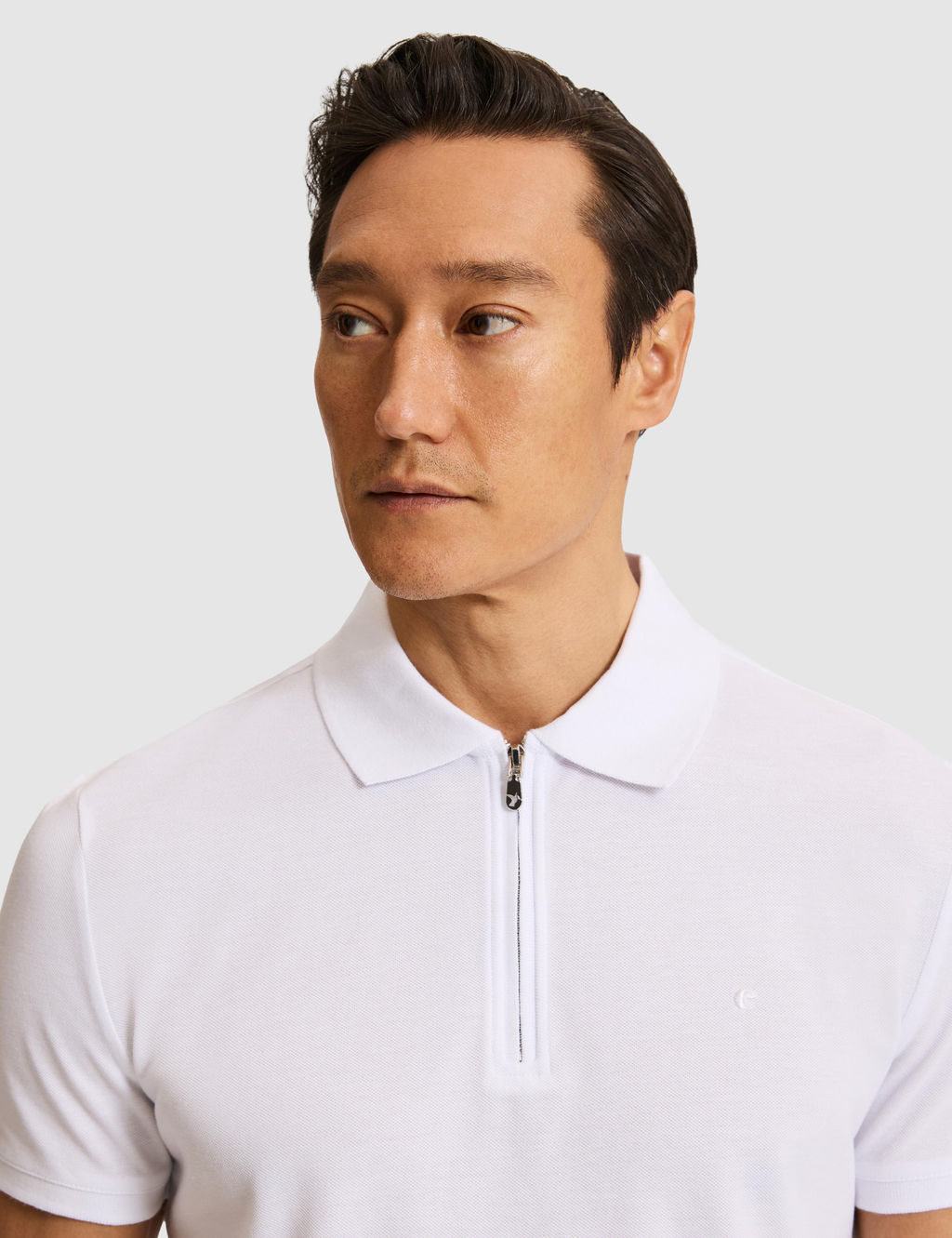 Beyaz Slim Fit Fermuarl_ Polo Yaka Saf Pamuk T-shirt