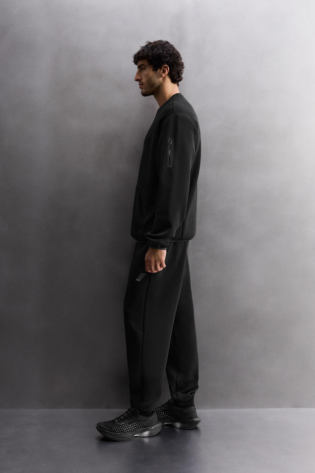 TECHNICAL CREW NECK SWEATSHIRT - Zara фото 4