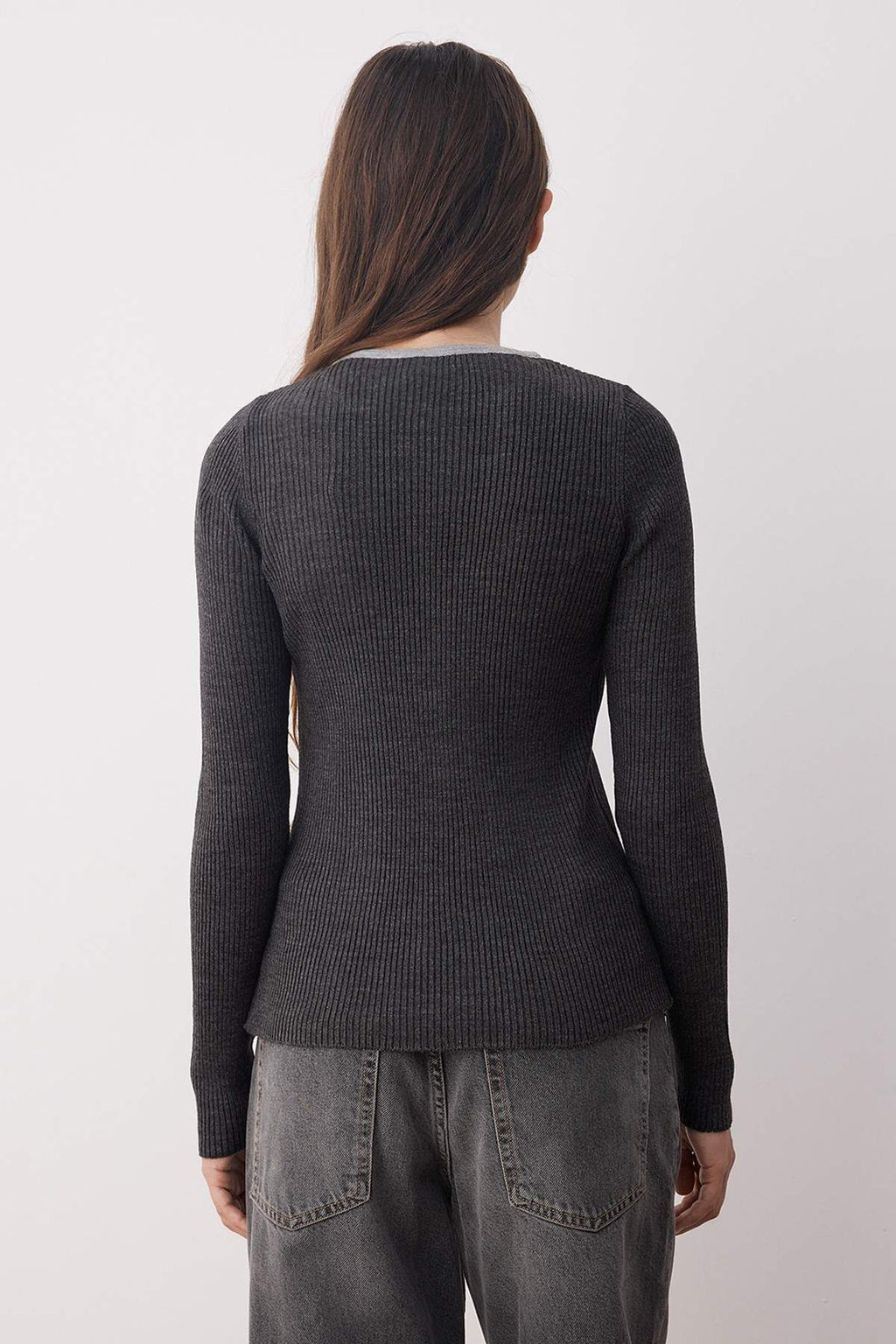 Antrasit Fitted/Vucuda Oturan Ic-ice Gecmeli Renk Bloklu Triko H?rka TWOAW26HI00172 - Trendyolmilla фото 4