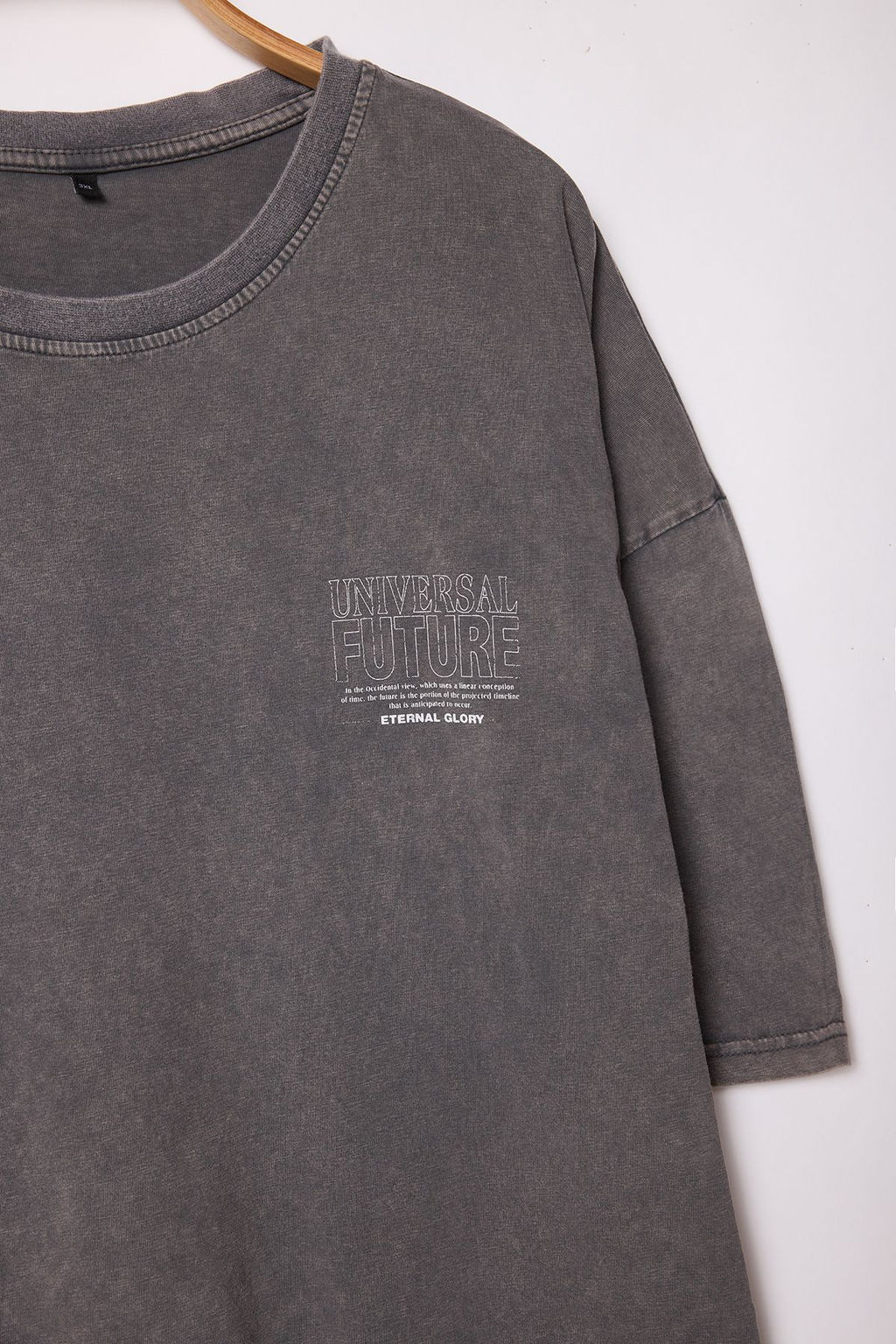 TRENDYOL MAN Buyuk Beden Antrasit Oversize/Genis Kesim Soluk Efektli Bask?l? %100 Pamuk T-Shirt TMNSS25BF00015 - Trendyolmilla фото 4