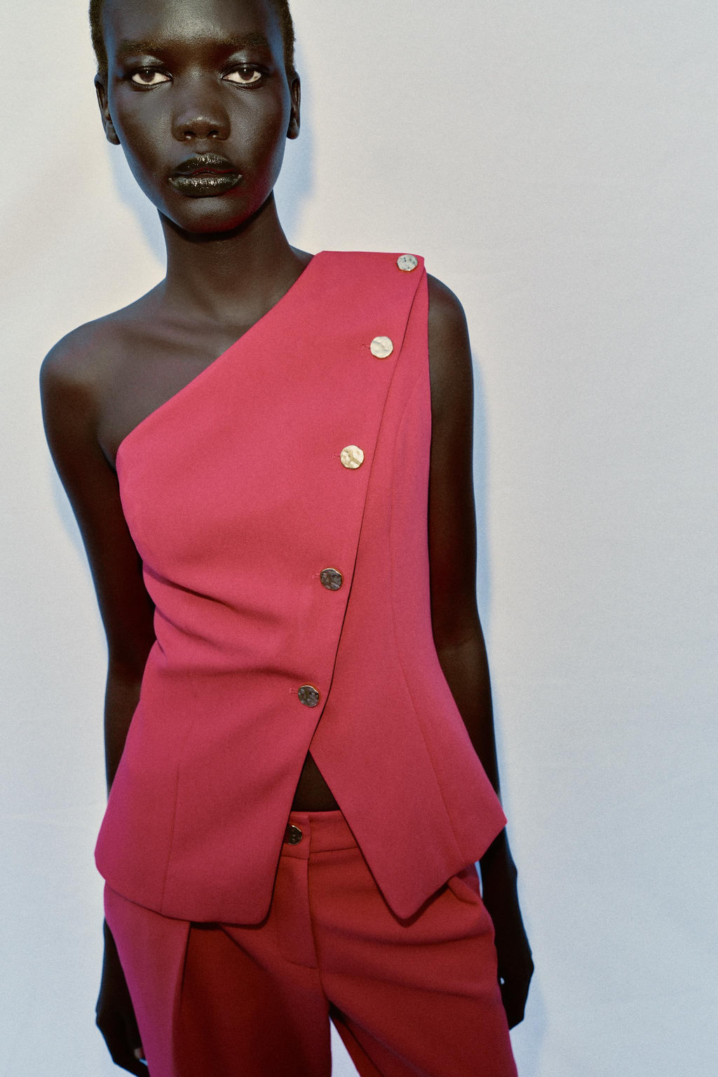 CHALECO ASIM?TRICO / Fucsia - Zara фото 2