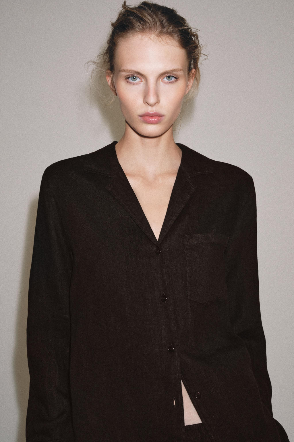 CAMISA LINO BOLSILLO ZW COLLECTION / Marr?n - Zara фото 2