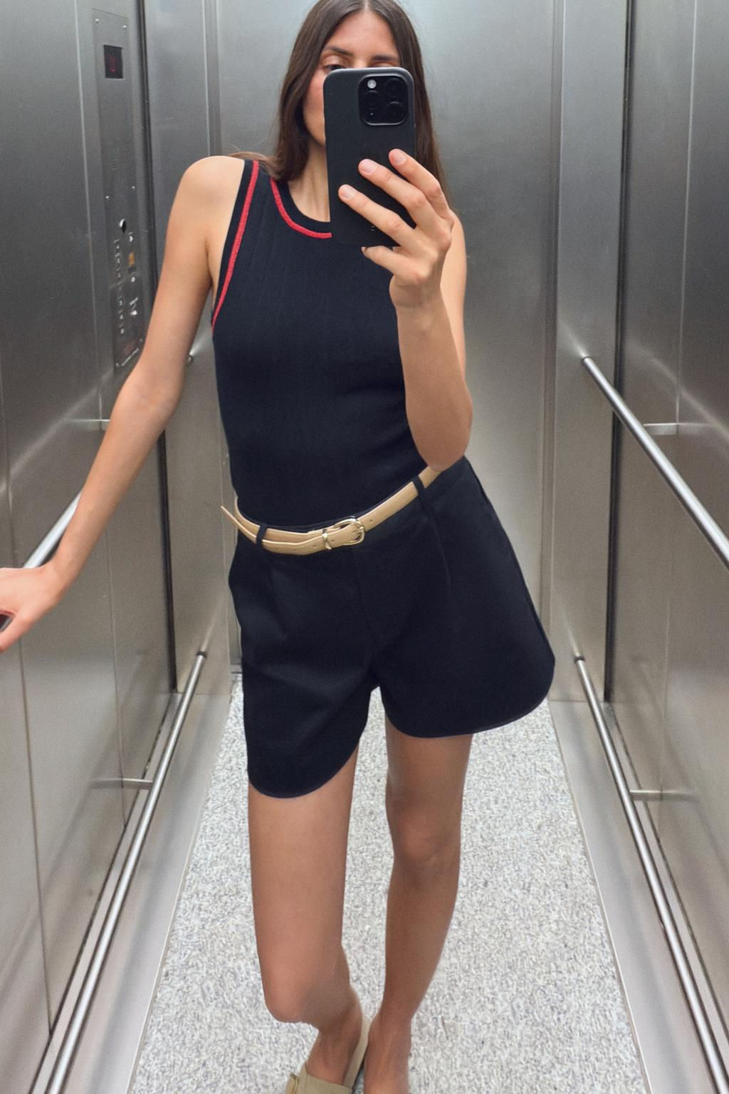 CONTRAST STITCH SLEEVELESS KNIT TOP - Zara фото 3