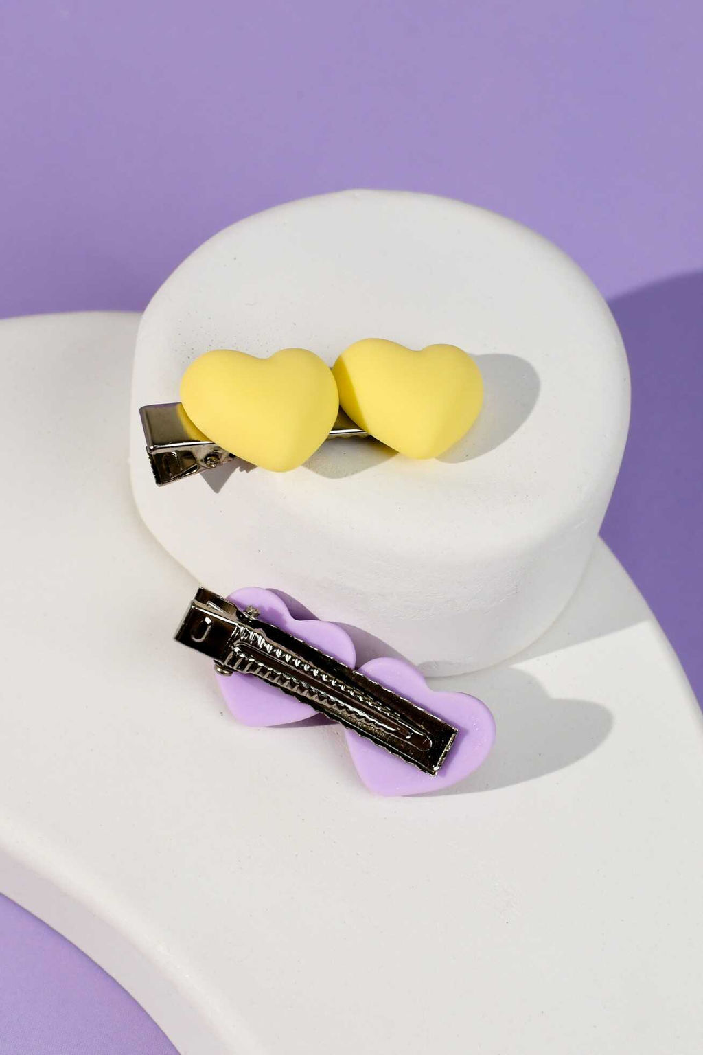 Набор заколок для волос зажим, арт. 71785 / 10 СЕРДЕЧКИ (в наборе: 2шт., 4 см, черный металл, полиметилметакрилат, цвет: жёлтый, сиреневый, подложка из мелованного картона + ПЭТ-пакет с европодвесом)