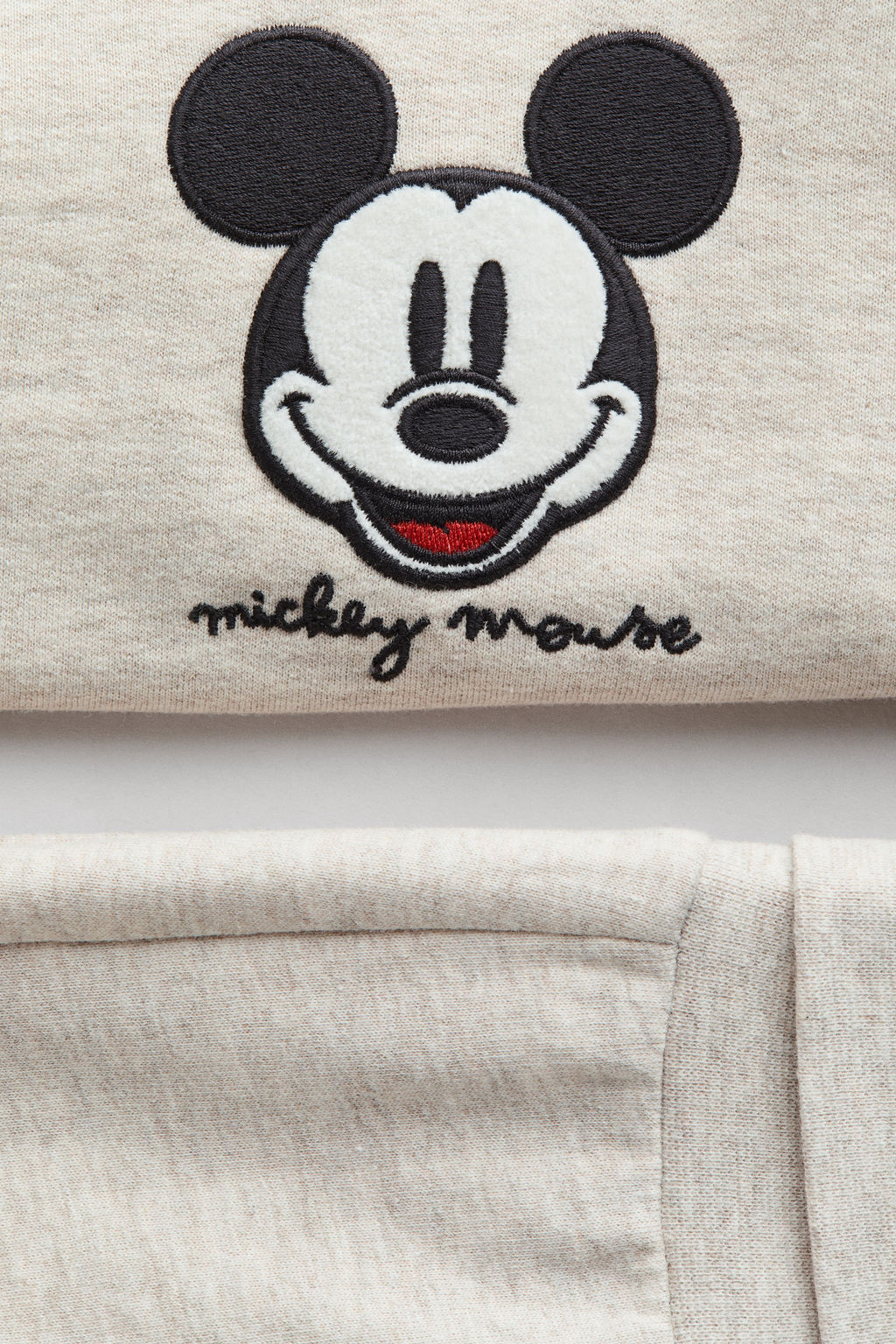 Conjunto de 2 piezas en sudadera con aplicaci?n