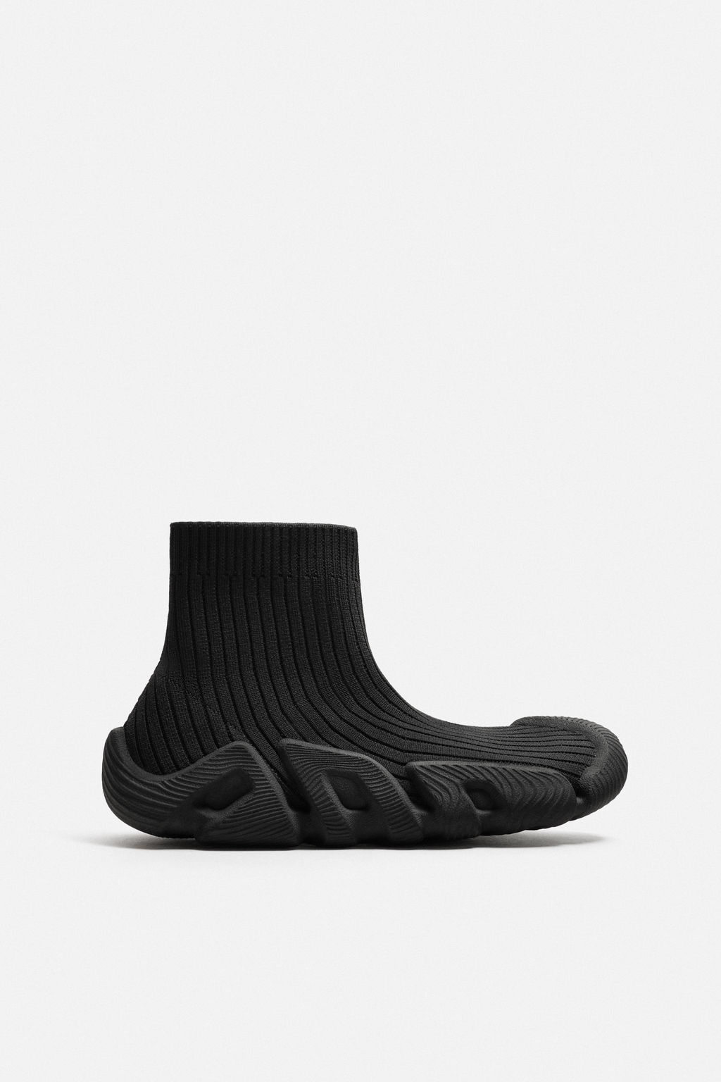 FABRIC HIGH-TOP TRAINERS