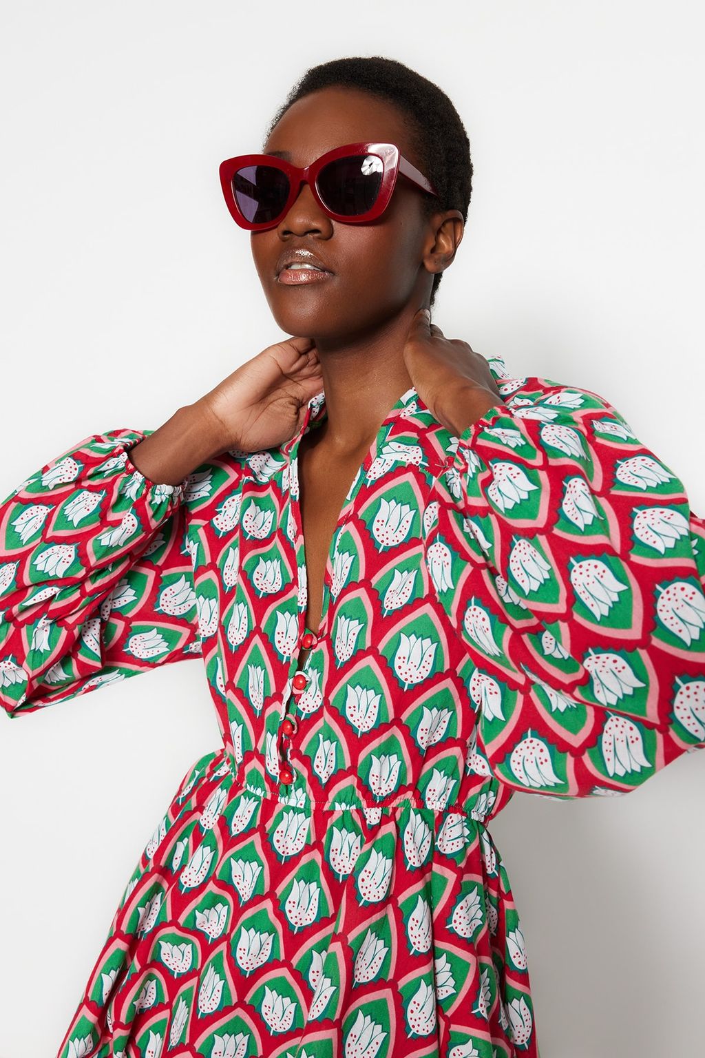 TRENDYOLMILLA Plaj Giyim Geometrik Desenli Dokuma %100 Pamuk Balon Kollu Mini Elbise TBESS21EL2771 фото 3