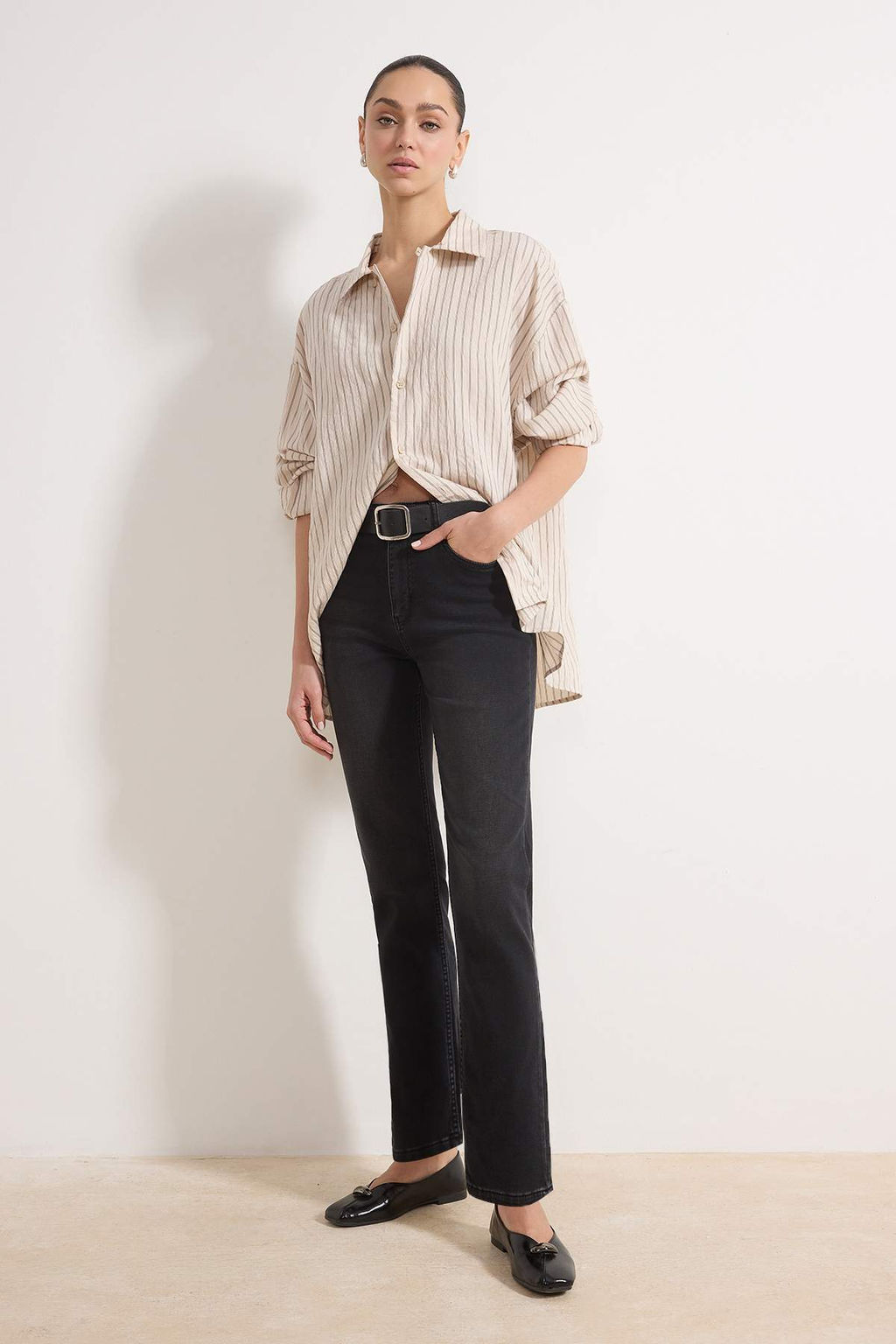 Siyah Yuksek Bel Straight Yumusak Ekstra Esneyen Orme Kot/Jeans TWOSS26JE00104 - Trendyolmilla фото 3