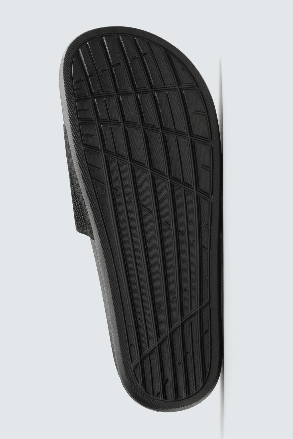 SANDALIA DE BA?O / Negro - Zara фото 7