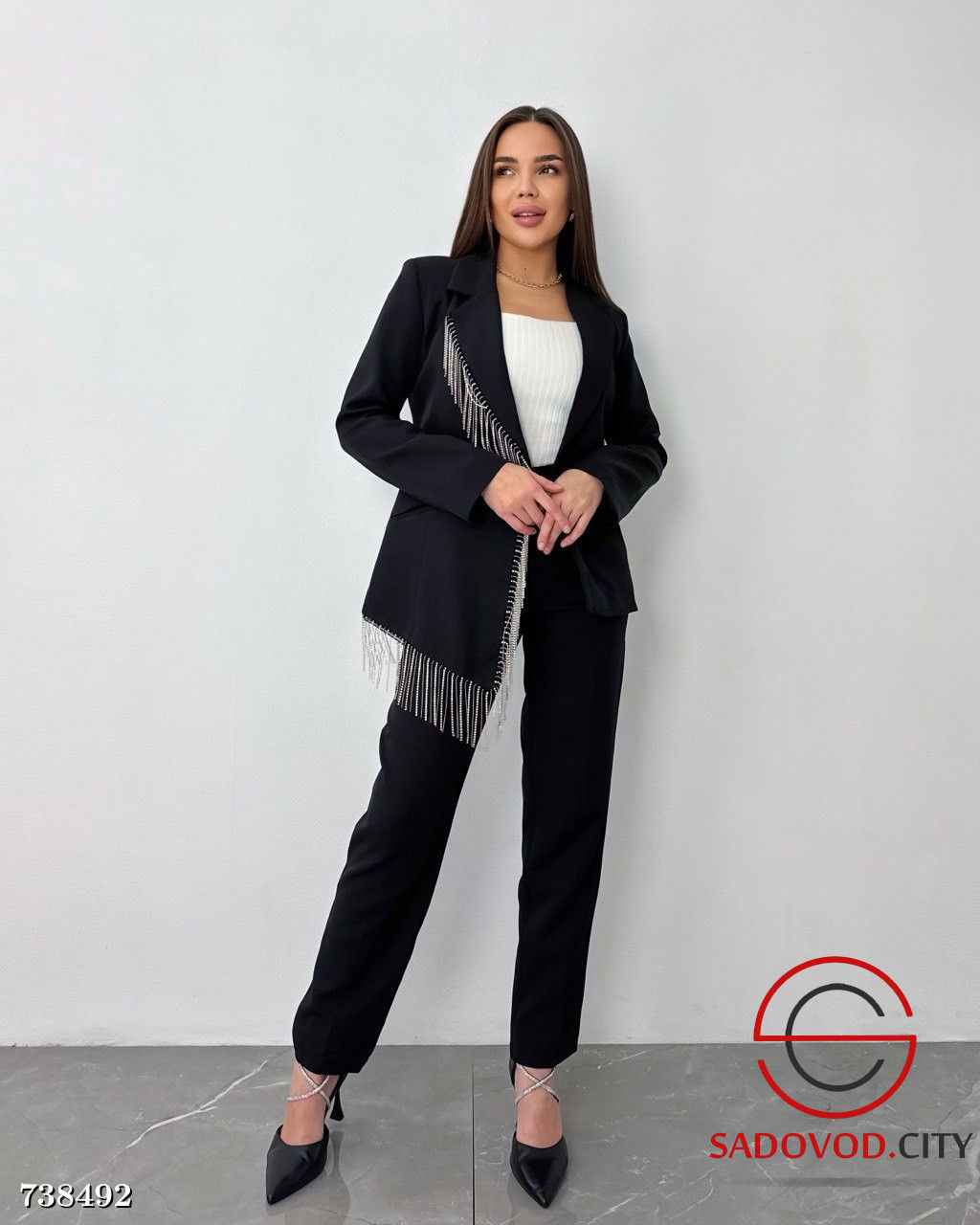 Нарядный брючный костюм для женщин