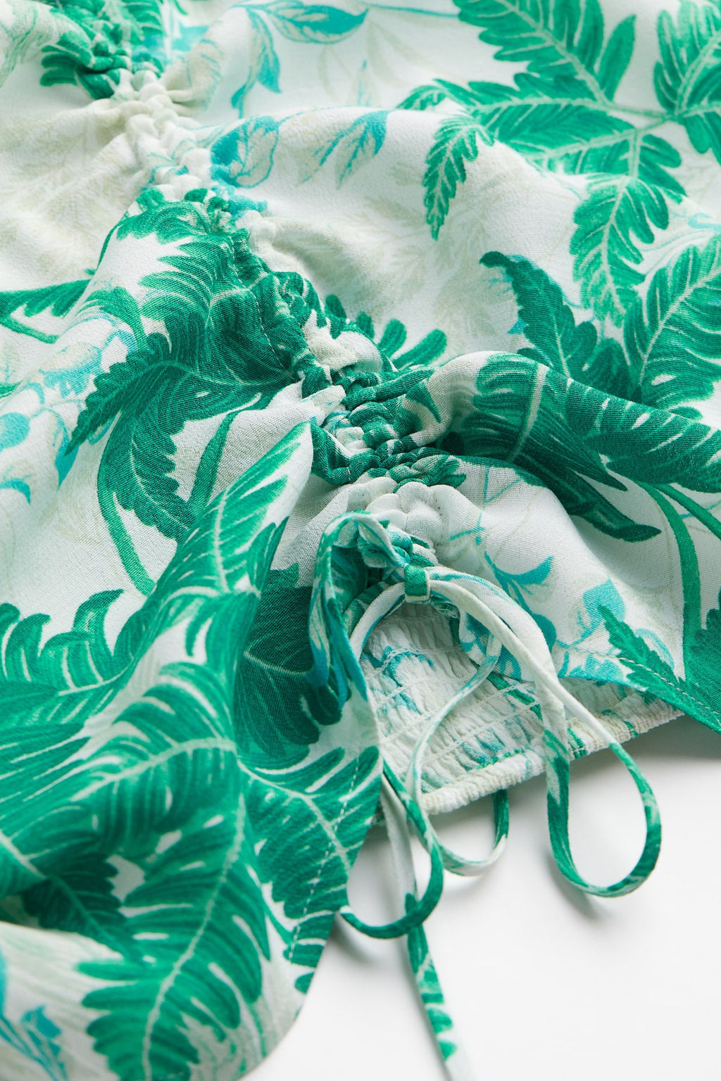 H&M+ Blusa en V con cordon de ajuste  фото 2