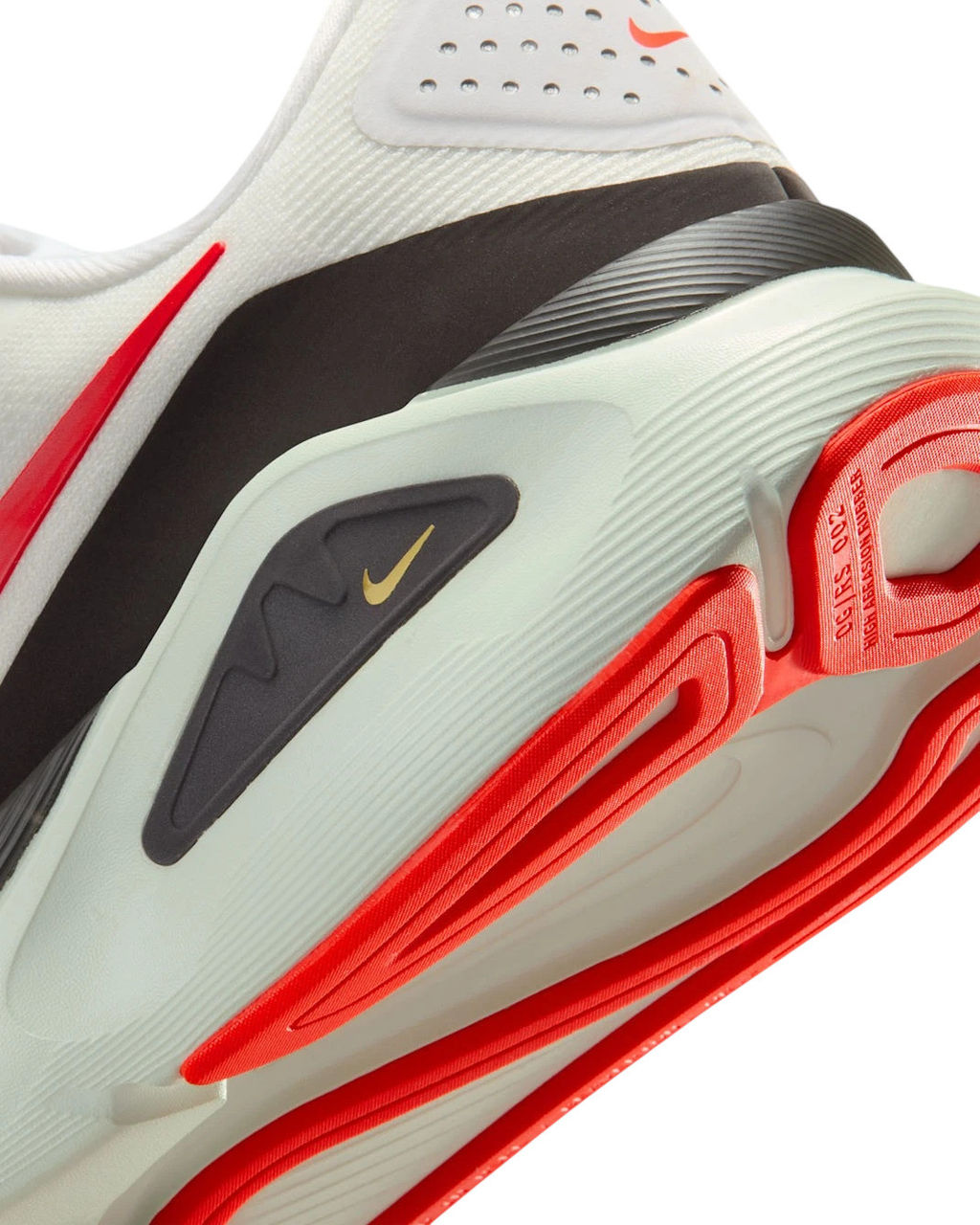 Кроссовки мужские