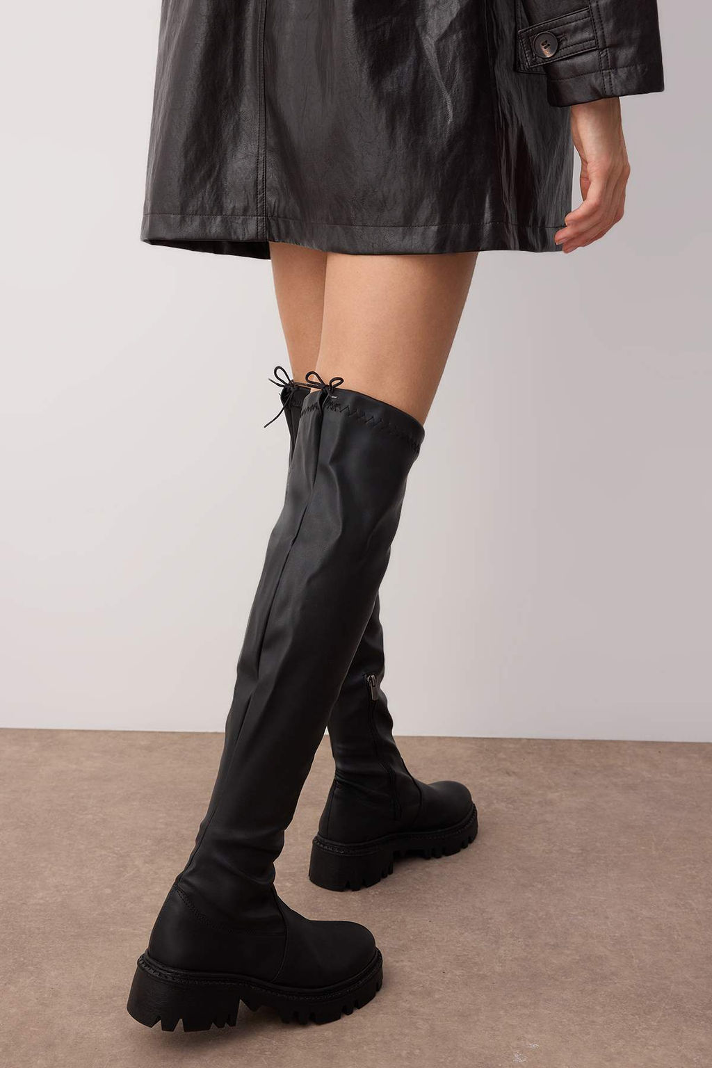 Trendyolmilla Shoes Siyah Strec Diz Ustu Kal?n Taban Kad?n Cizme TAKAW25CZ00014  фото 3