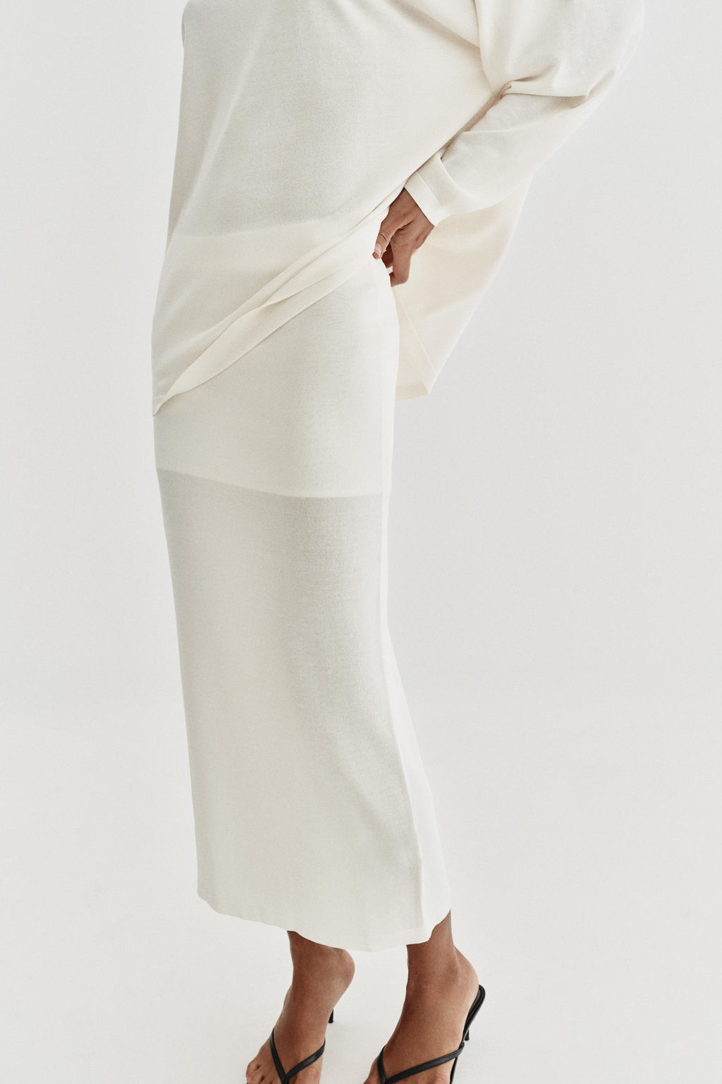 FALDA MIDI PUNTO FINO / Blanco - Zara фото 4