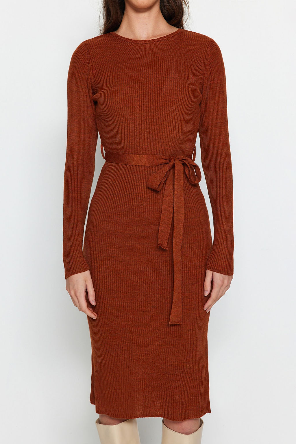 TRENDYOLMILLA Tas Midi Triko Kemer Detayl? Elbise TWOAW22EL0009 фото 31