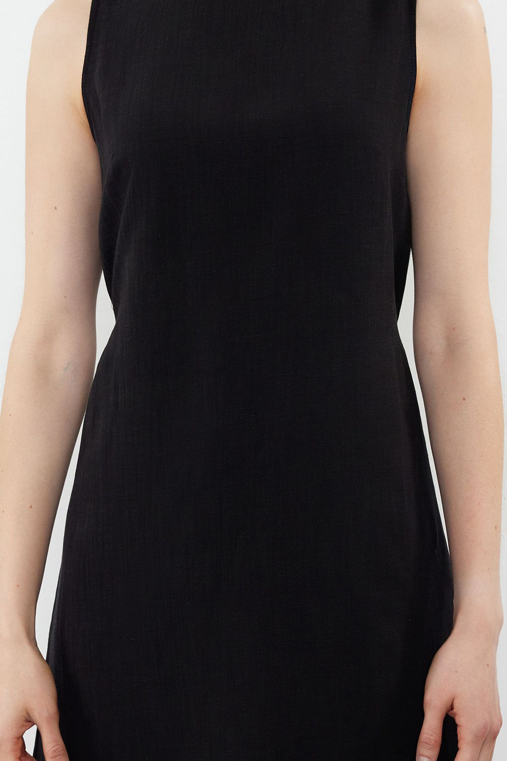 Trendyolmilla Siyah Kusakl? Duz Kesim Mini Dokuma Elbise TWOSS24EL00938  фото 3