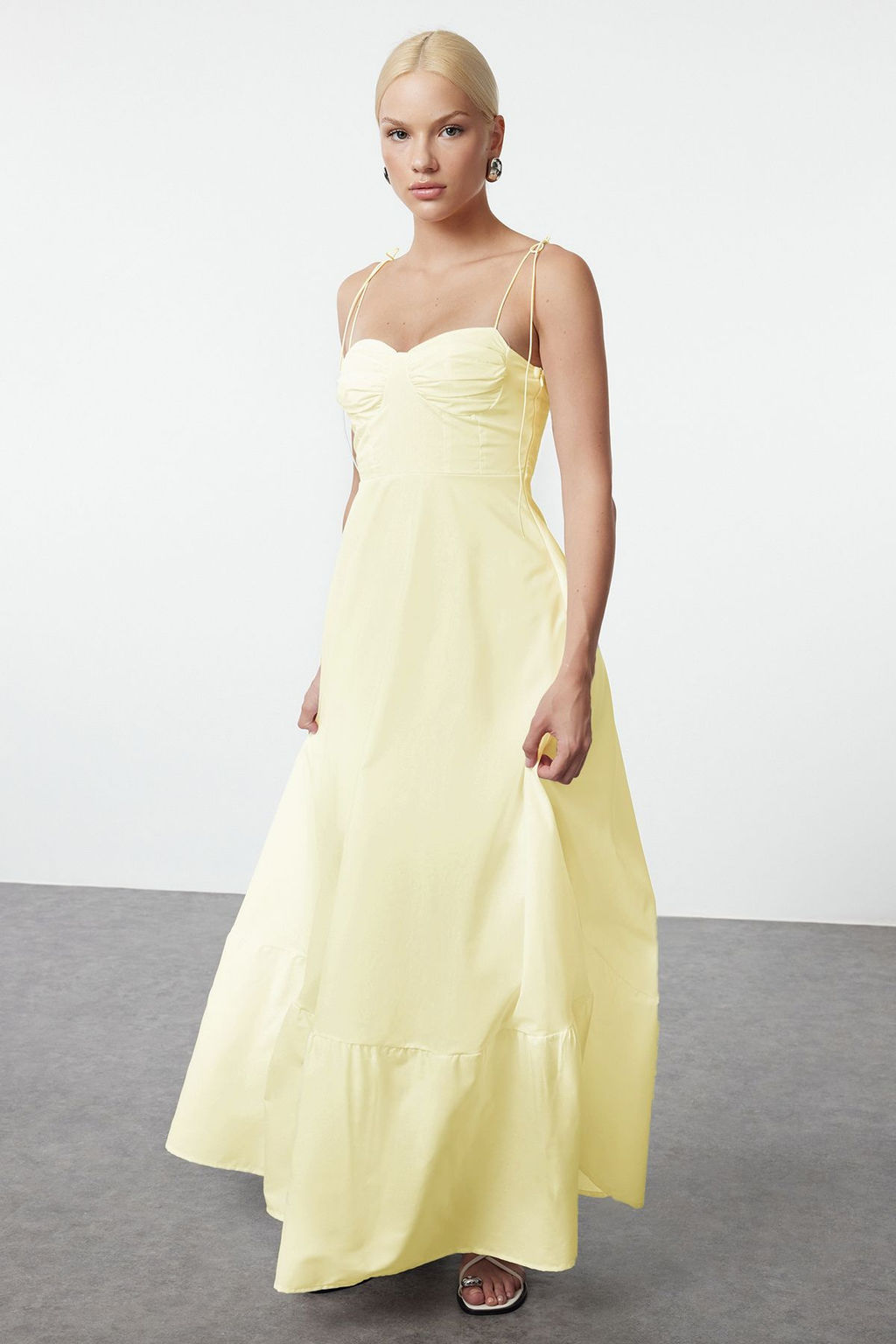 TRENDYOLMILLA Beyaz Drape Detayl? Dokuma Maxi Elbise TWOSS24EL01128 фото 13