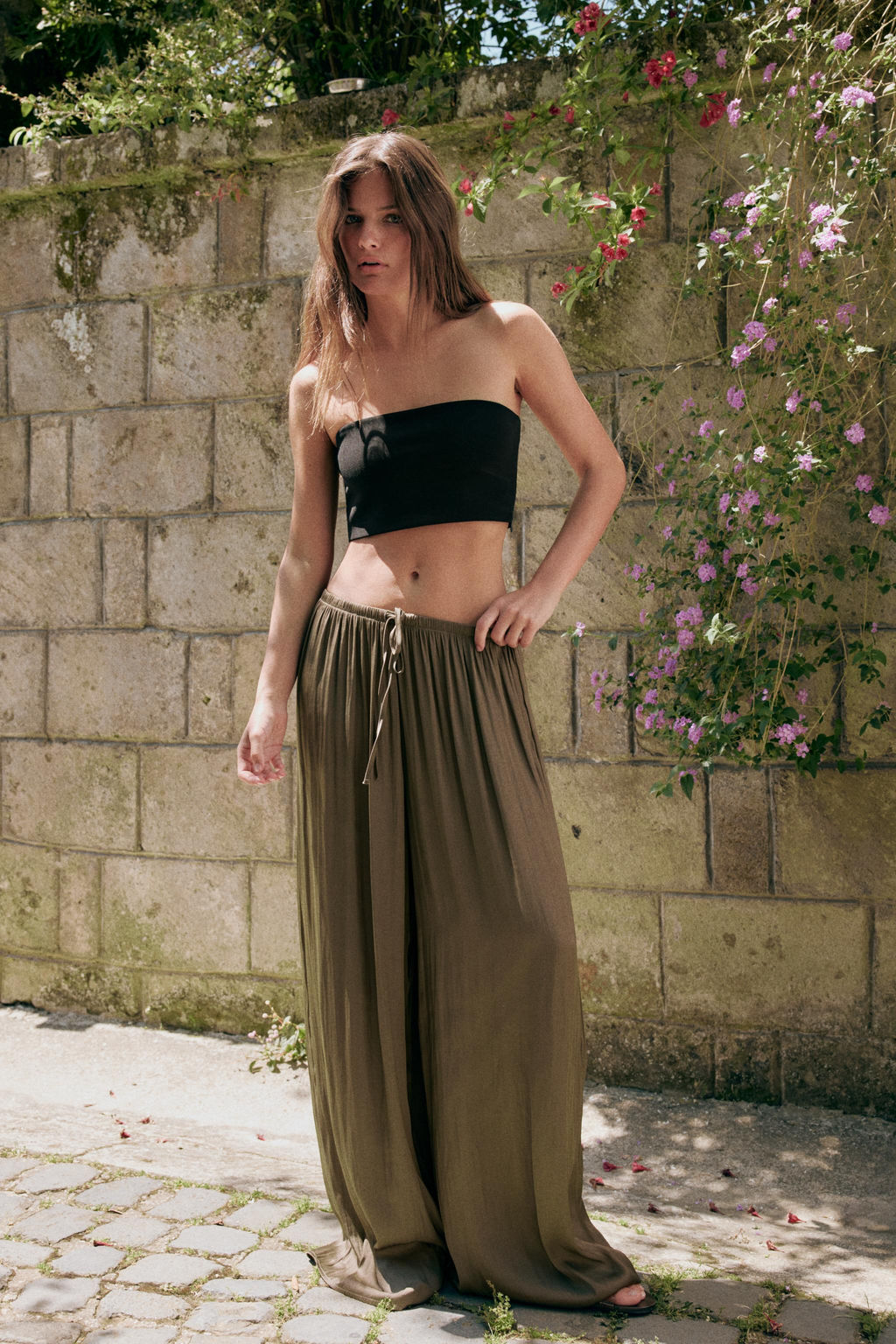 PANTAL?N FLUIDO PALAZZO / Khaki oscuro