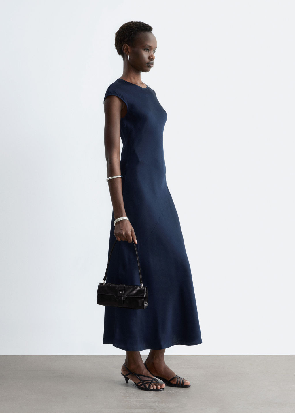 Maxivestido ajustado de sat?n - H&m фото 6