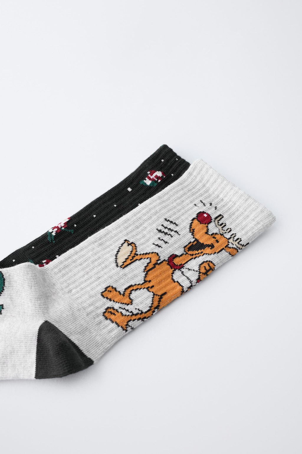 2-PACK OF LONG SANTA CLAUS AND REINDEER SOCKS - Zara фото 2