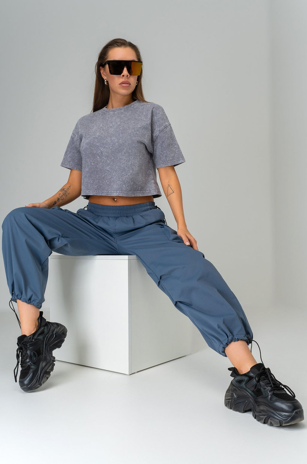 Женская укороченная футболка Happyfox