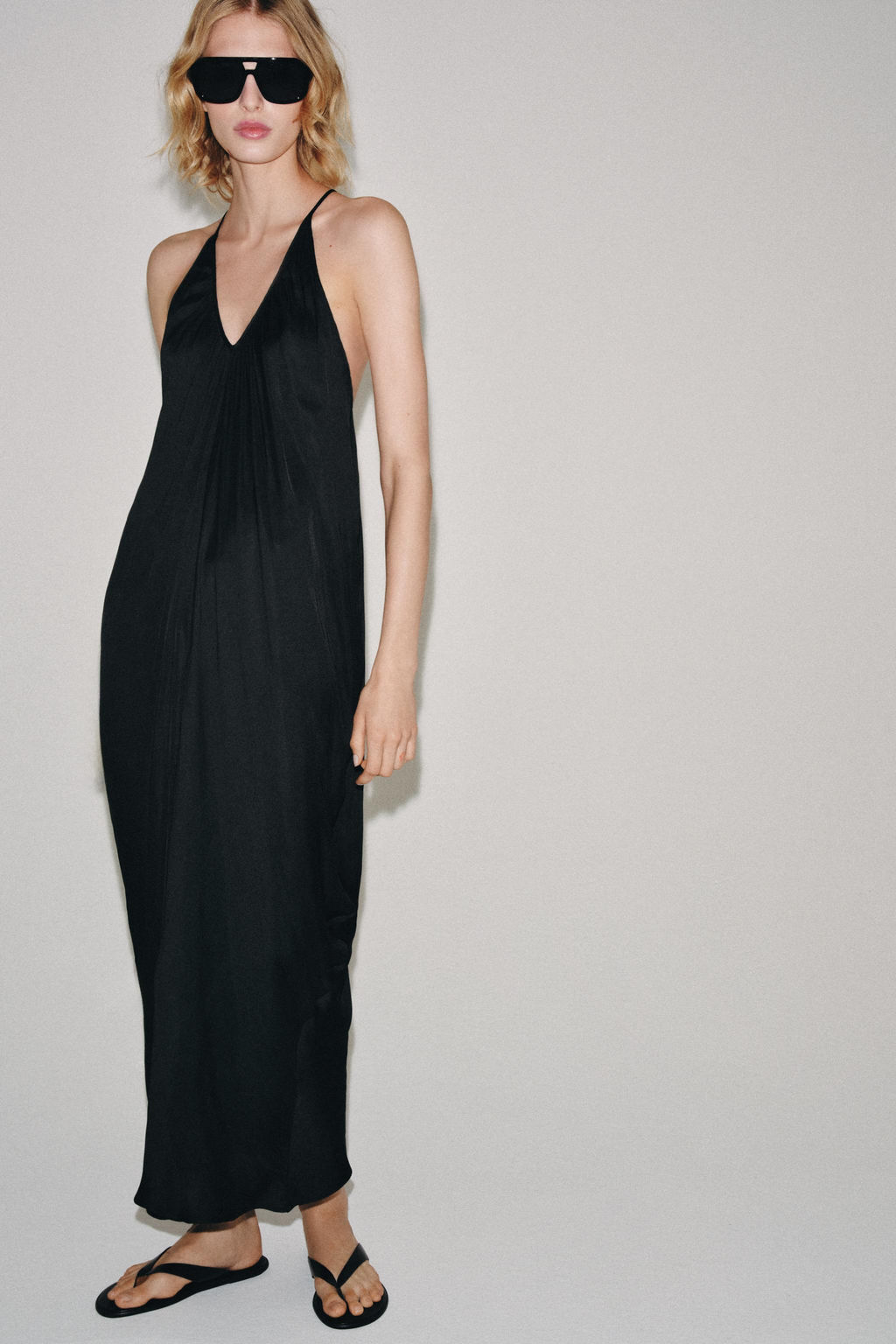 VESTIDO DRAPEADO SATINADO ZW COLLECTION / Negro - Zara фото 2