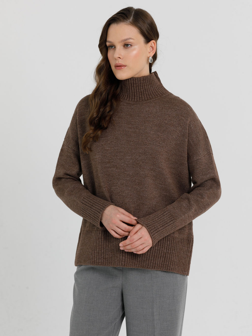 Свитер вязаный оверсайз