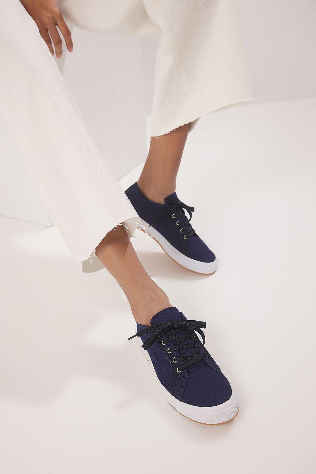 Trendyol Shoes Koyu Lacivert Bagc?kl? Unisex Spor Ayakkab? TAKSS25SN00056