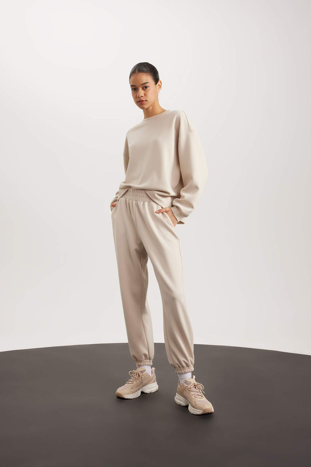 DeFactoFit Jogger Esofman Alt? Oversize Genis Kal?p Cepli Standart Boy Skuba Dalg?c Kumas  фото 4