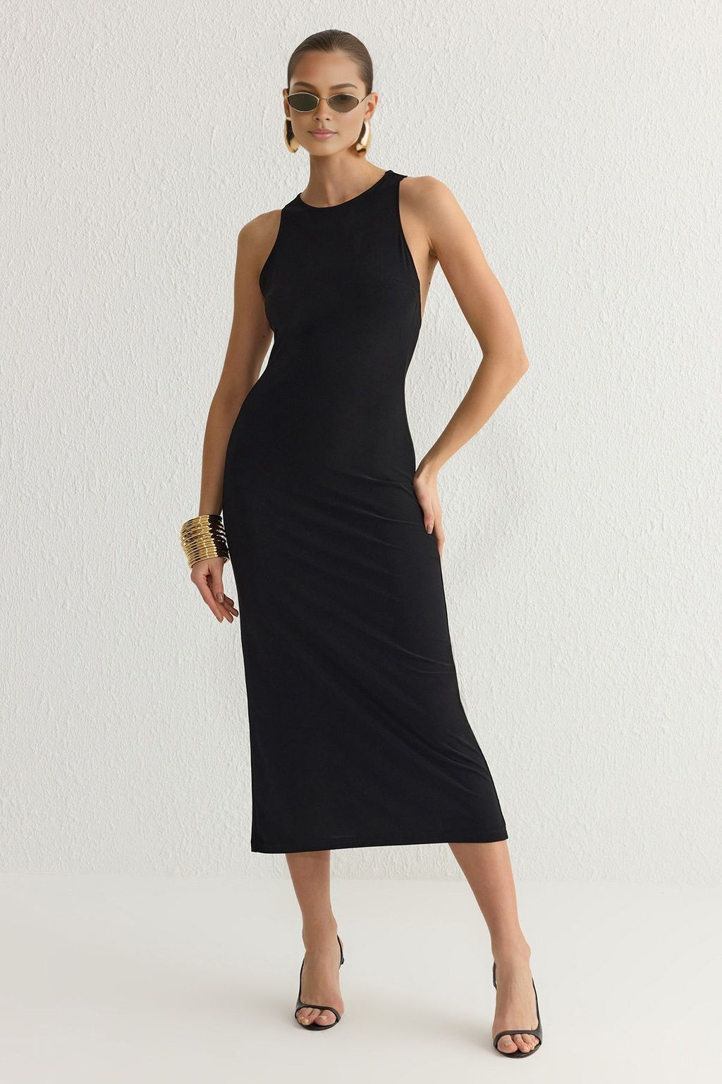 Siyah Vucuda Oturan S?rt Aksesuar Detayl? Orme S?k Abiye Gece Mezuniyet Elbisesi TPRSS25EL00001