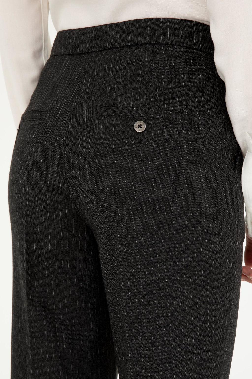 Женские брюки из плотной ткани в антрацитовую полоску - U.s. polo assn фото 6