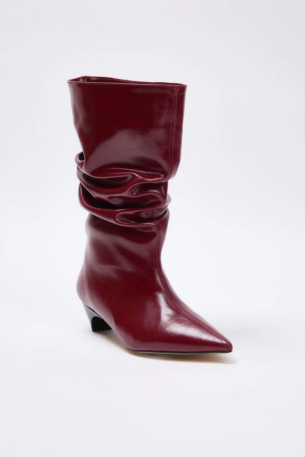 Siyah Koruklu Kitten Ucgen Topuklu Premium Kad?n Cizme TAKAW26CZ00029 - Trendyolmilla фото 7