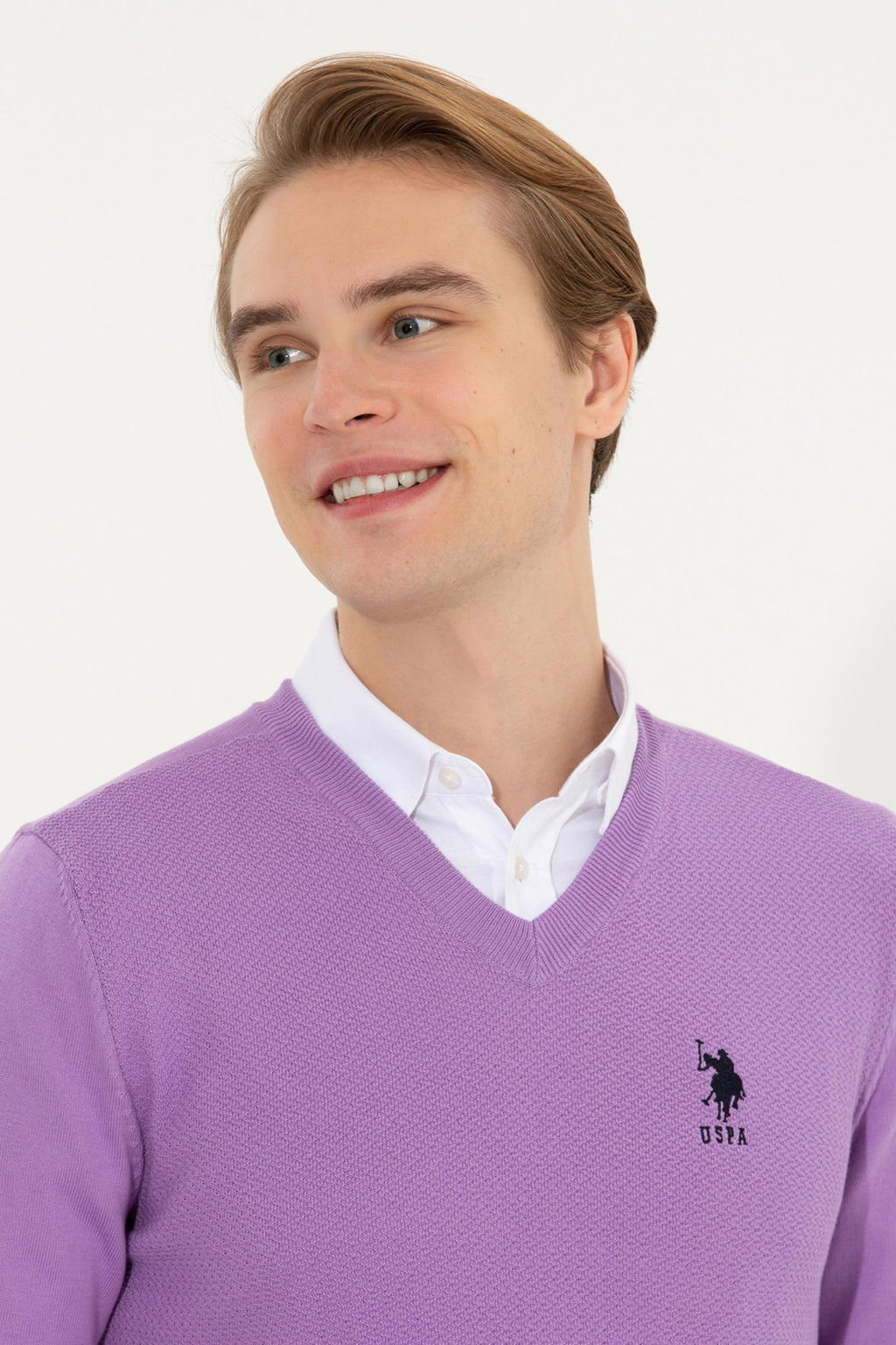 U. S. Polo Assn Мужской базовый трикотажный свитер сиреневого цвета с v-образным вырезом - U.s. polo assn фото 4