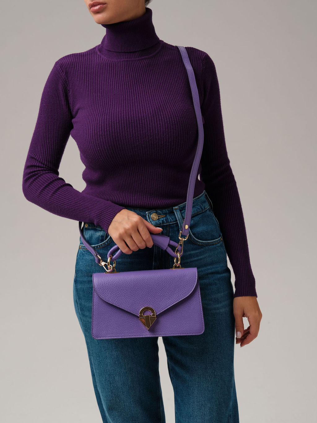 Сумка Azaro 30693 фиолетовый цветок