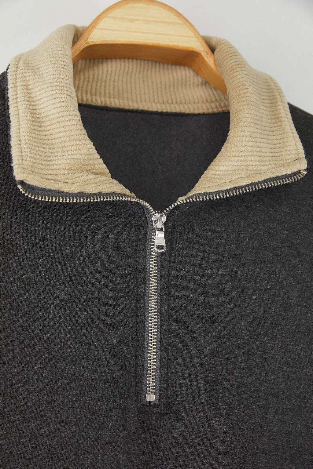 Antrasit Yaka Detayl? Dik Yaka Oversize/Genis Kesim Kal?n/Ici Polarl? Sweatshirt TMNAW26SW00003 - Trendyolmilla фото 2