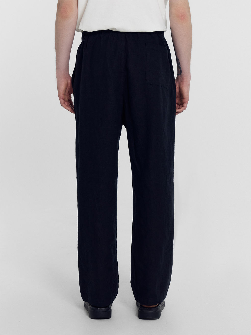 Брюки мужские черные из хлопка и льна черный 181259-1 - Mark formelle фото 10