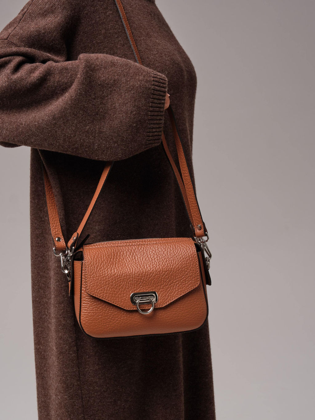 Женская сумка кросс-боди Azaro 3684 коричневый камень соло