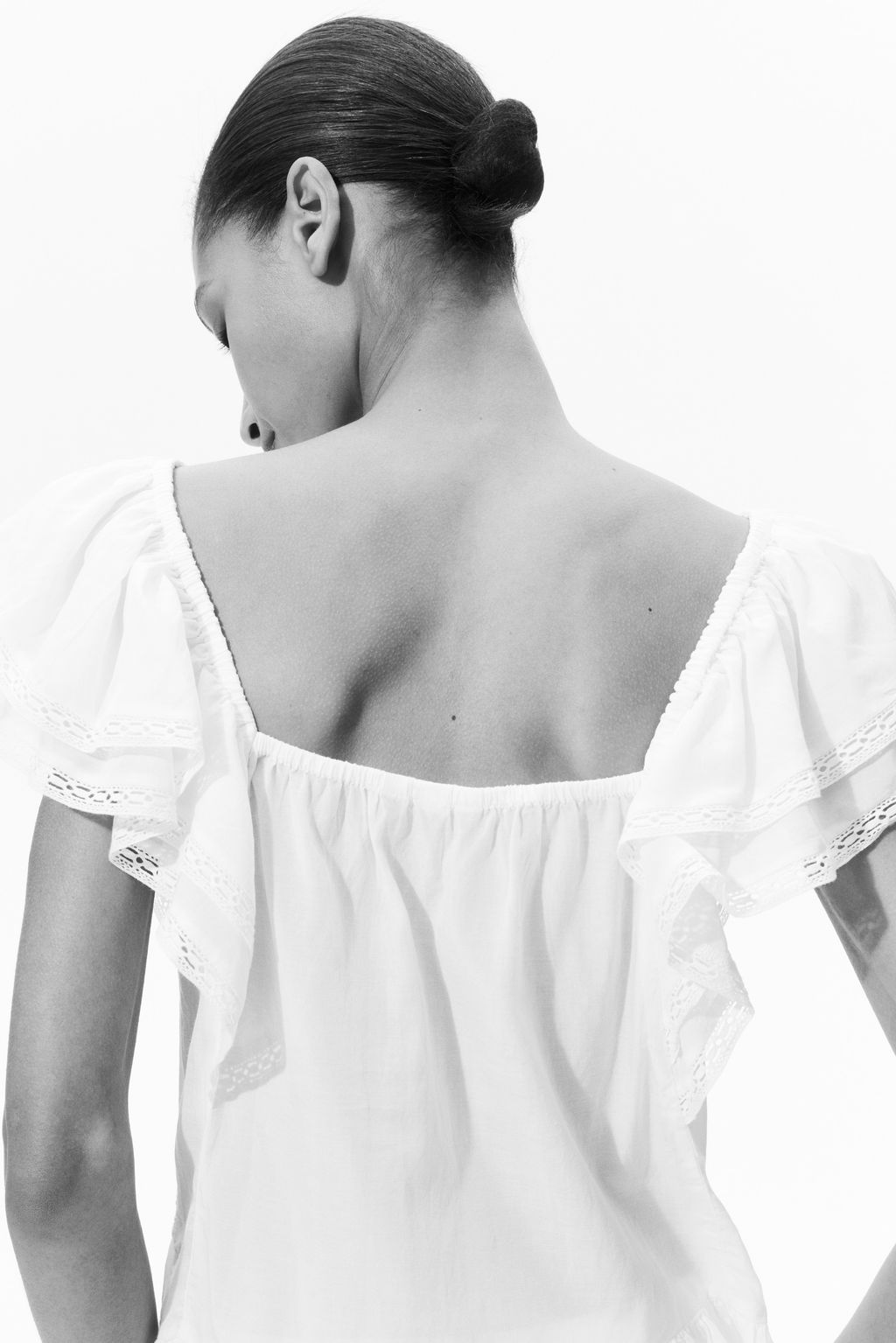 Blusa con detalles de encaje - H&m фото 7