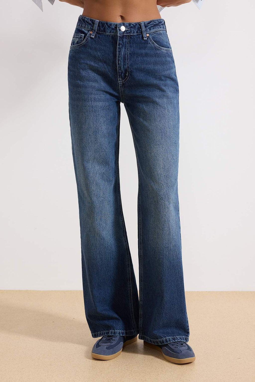 TRENDYOLMILLA Mavi Yuksek Bel Wide Leg Jeans TWOSS22JE0242  фото 19