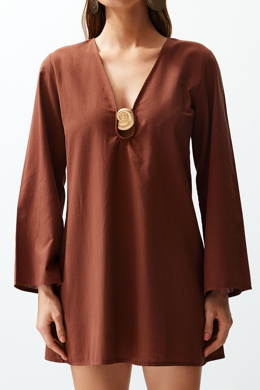 TRENDYOLMILLA Beyaz Mini Dokuma Premium Deniz Kabugu Aksesuarl? Flaml? Pamuk Plaj Elbisesi TBESS24EL00020  фото 5