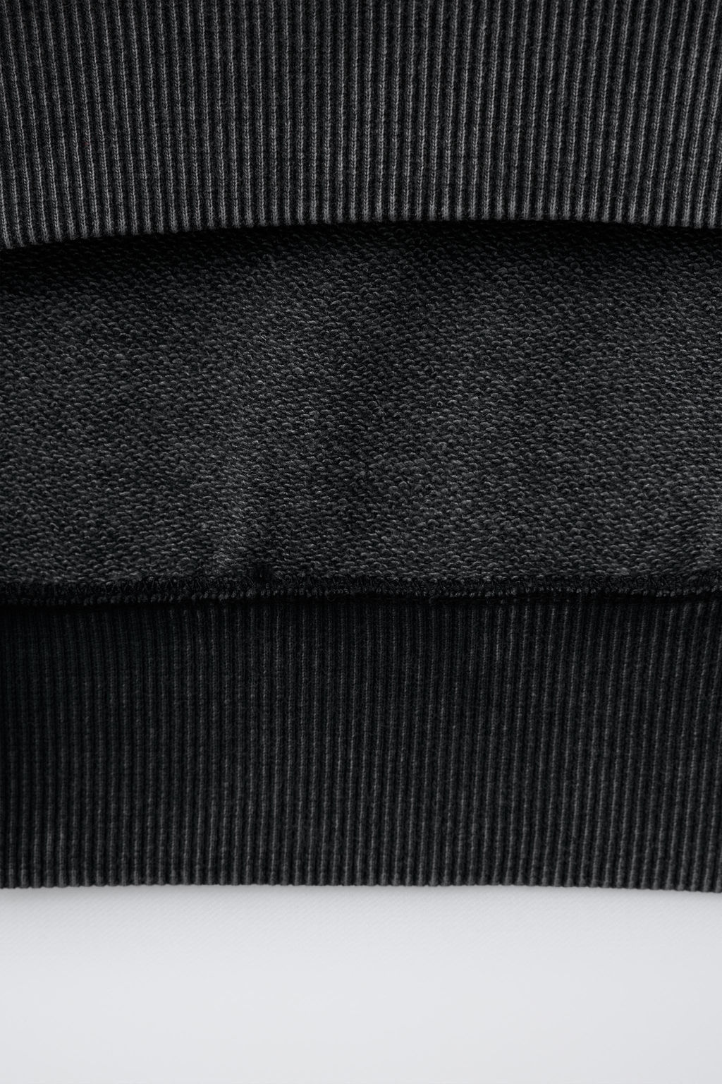 CAMISETA FELPA ETIQUETA / Gris antracita - Zara фото 4