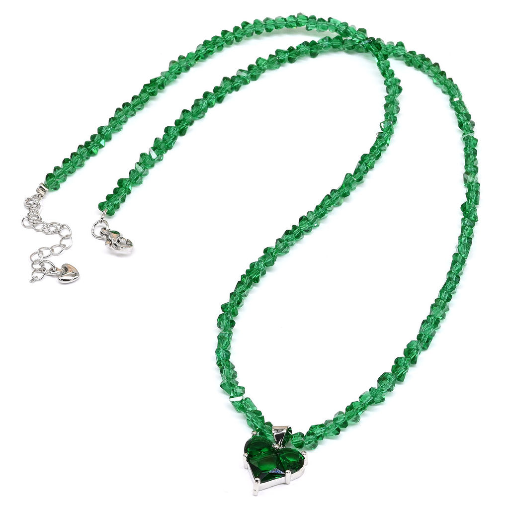 Бусы из циркона с подвеской Сердце, цвет изумруд, 42см