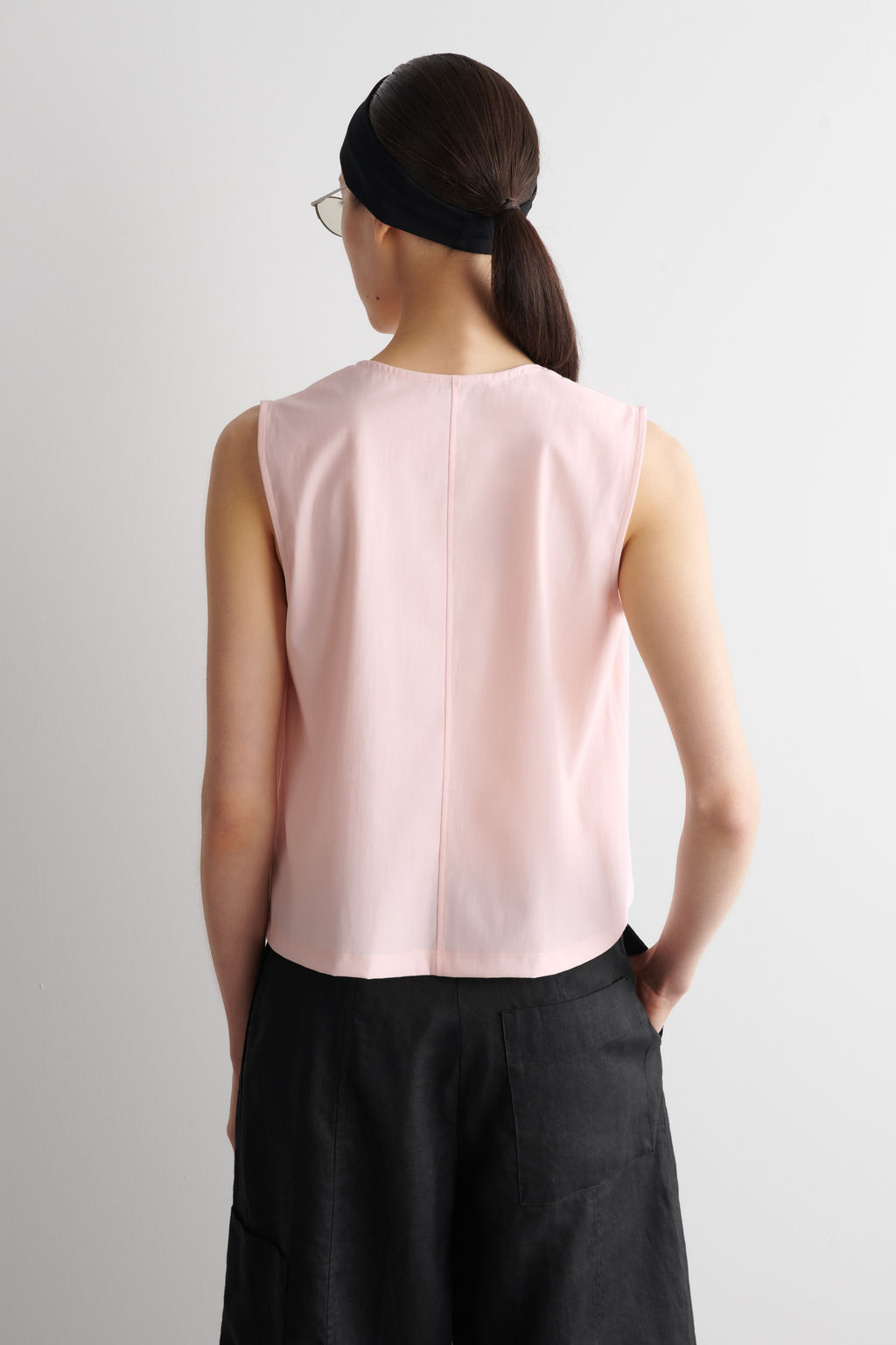 TOP SIN MANGAS CON CUELLO FRUNCIDO - H&m фото 6