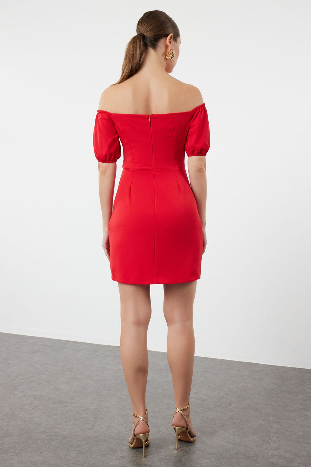 K?rm?z? A-Kesim Balon Kol Dokuma K?sa S?k Abiye Elbise TPRSS24EL00209