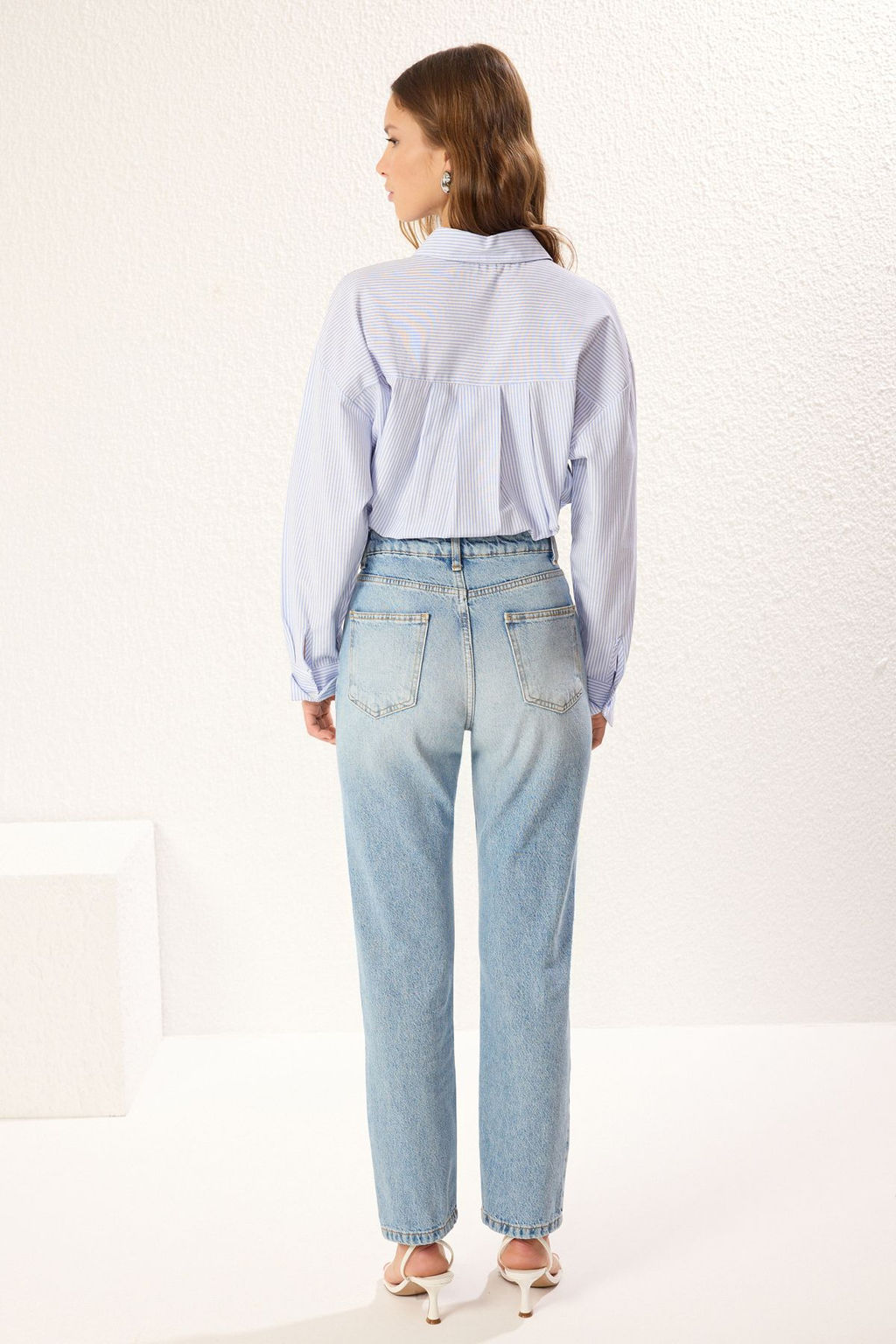 Mavi*001 Yuksek Bel Duz Kesim Straight Jeans TWOSS23JE00089