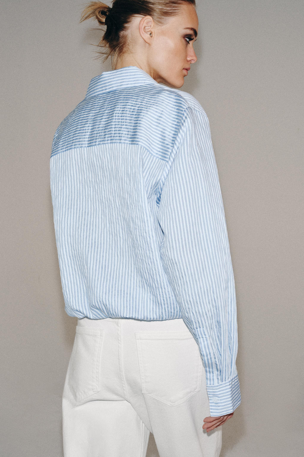 CAMISA RAYAS LAZADAS ZW COLLECTION / Azul / Blanco - Zara фото 6