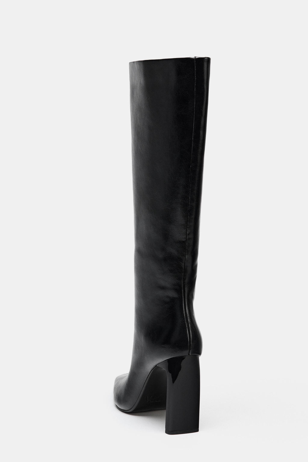 POINTED TOE HEELED BOOTS