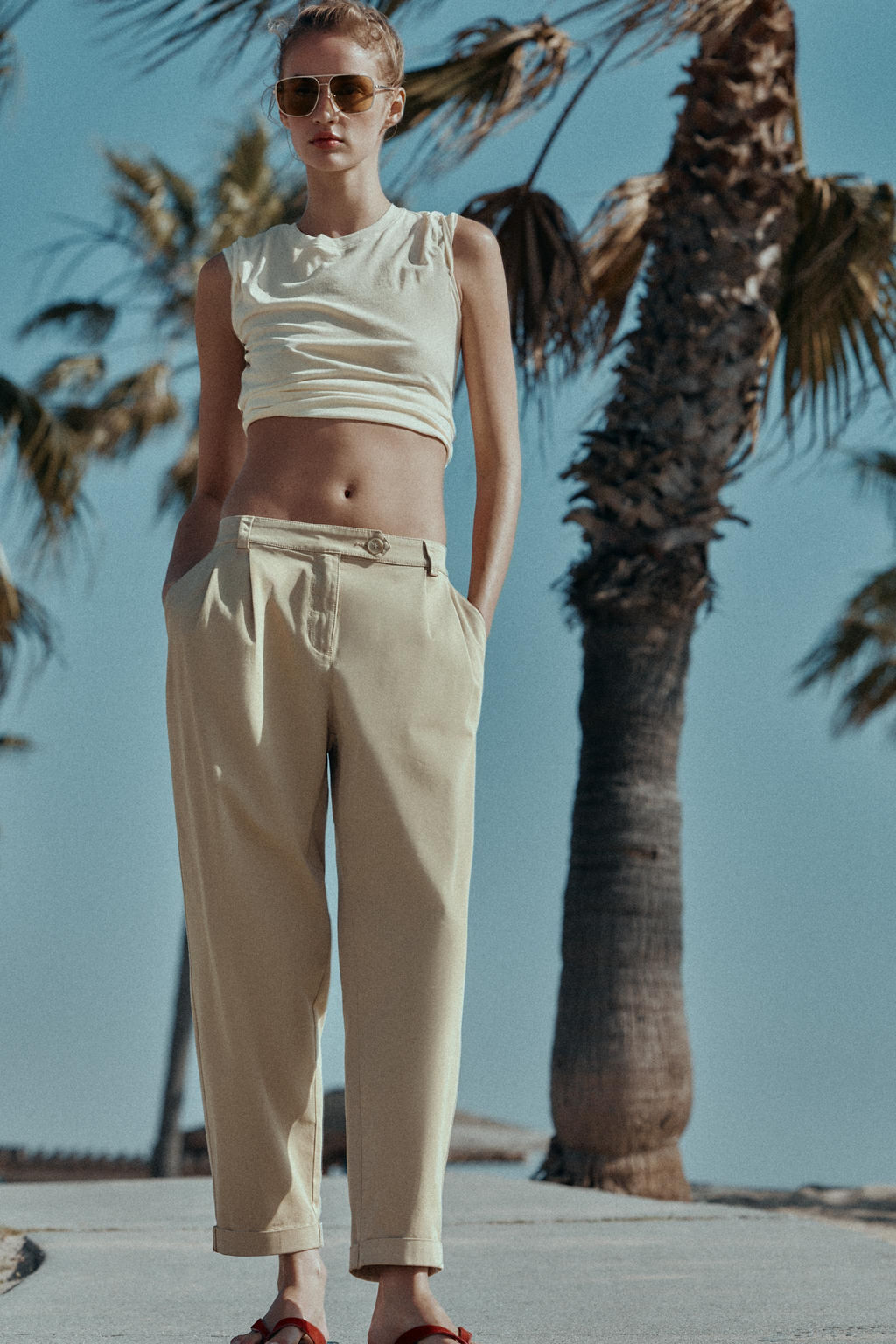 PANTAL?N CHINO BAJO VUELTA / Camel claro