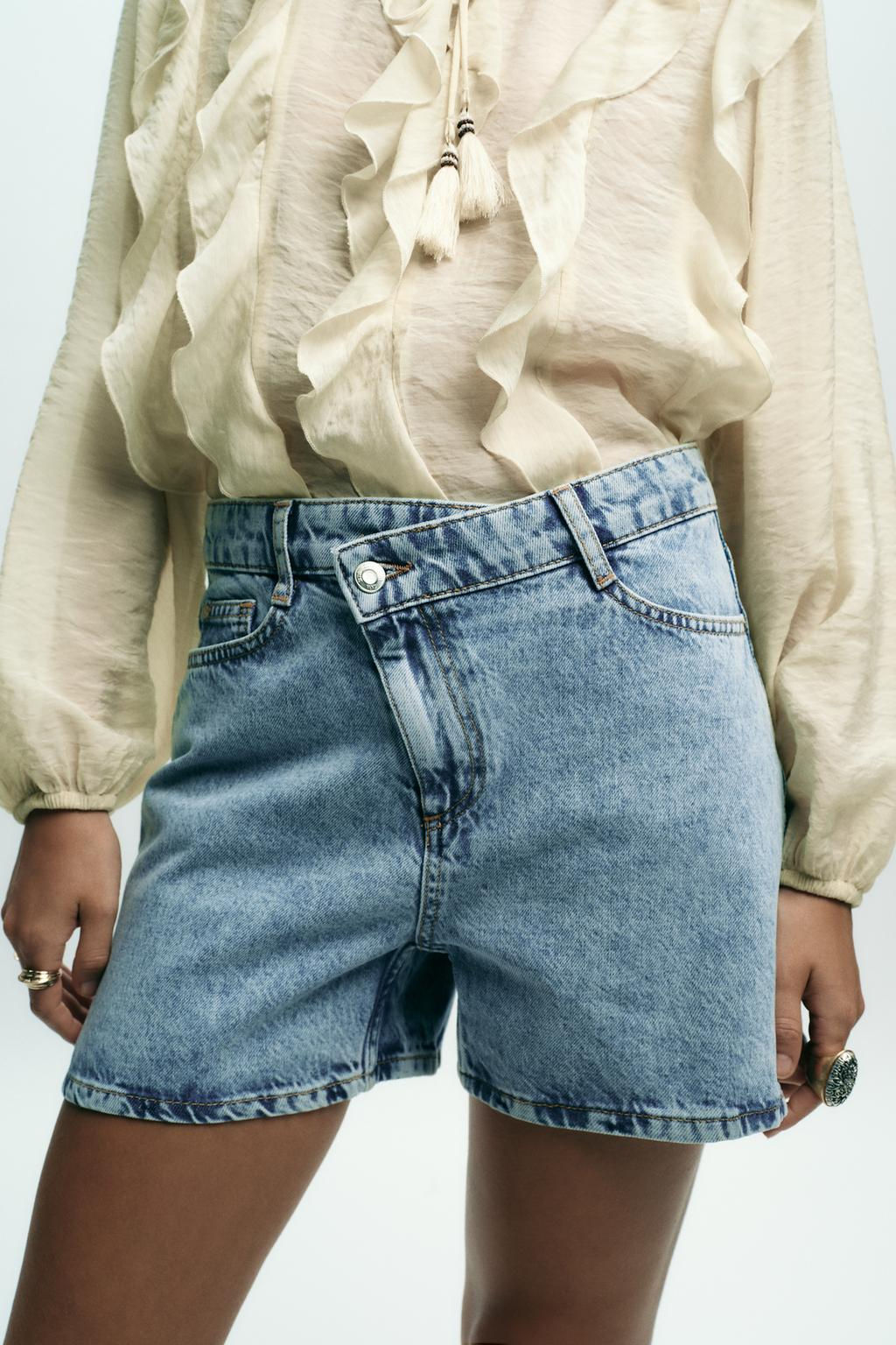 Z1975 HIGH-WAIST CROSSOVER WAIST DENIM SHORTS - Zara фото 2