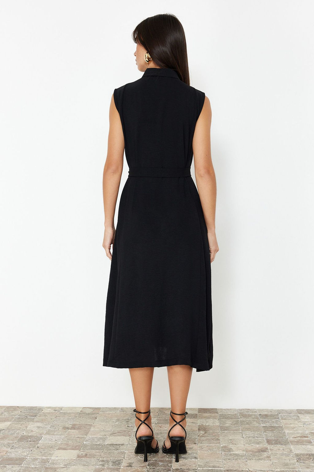 Siyah Kusakl? Duz Midi Kusakl? Siyah Kolsuz Gomlek Dokuma Elbise TWOSS24EL00984 - Trendyolmilla фото 6
